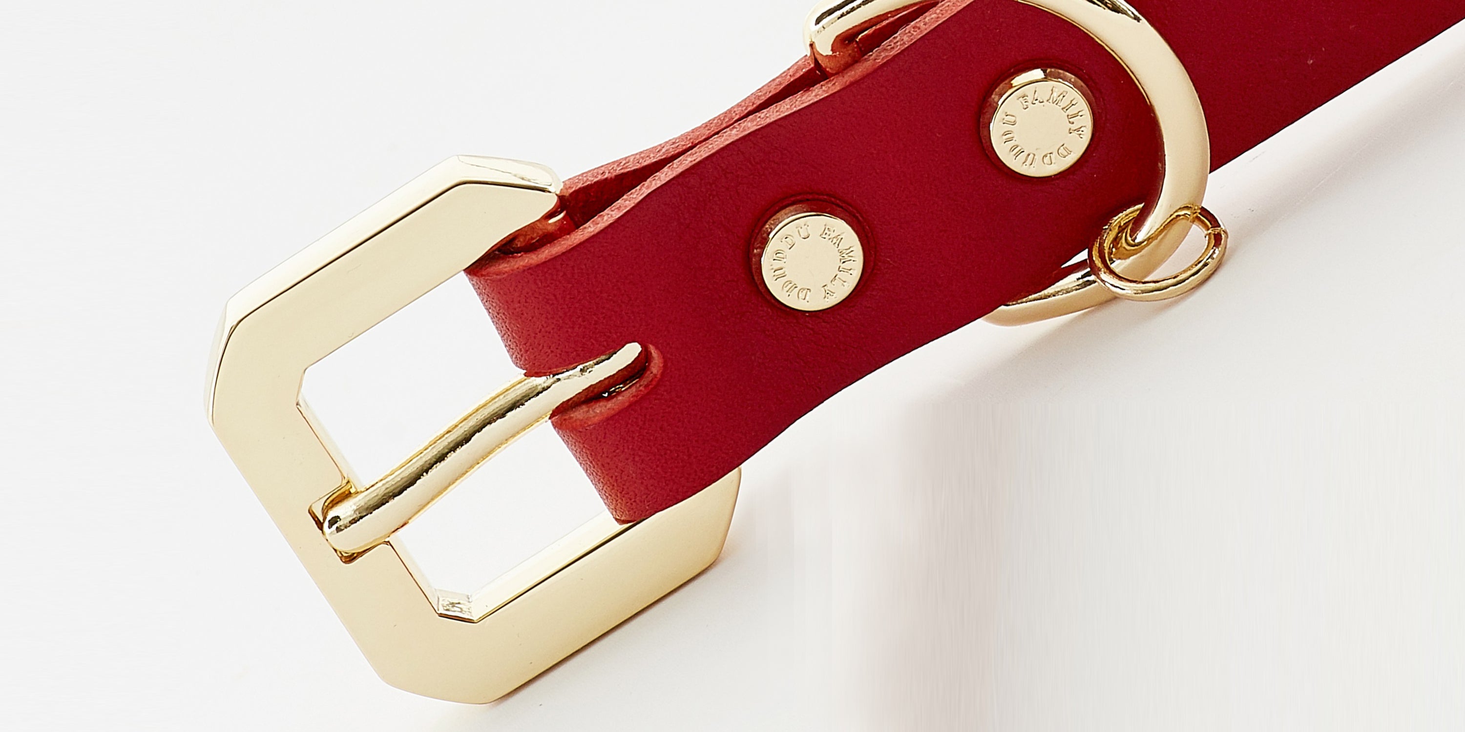 Collier en Cuir Végétal Rouge