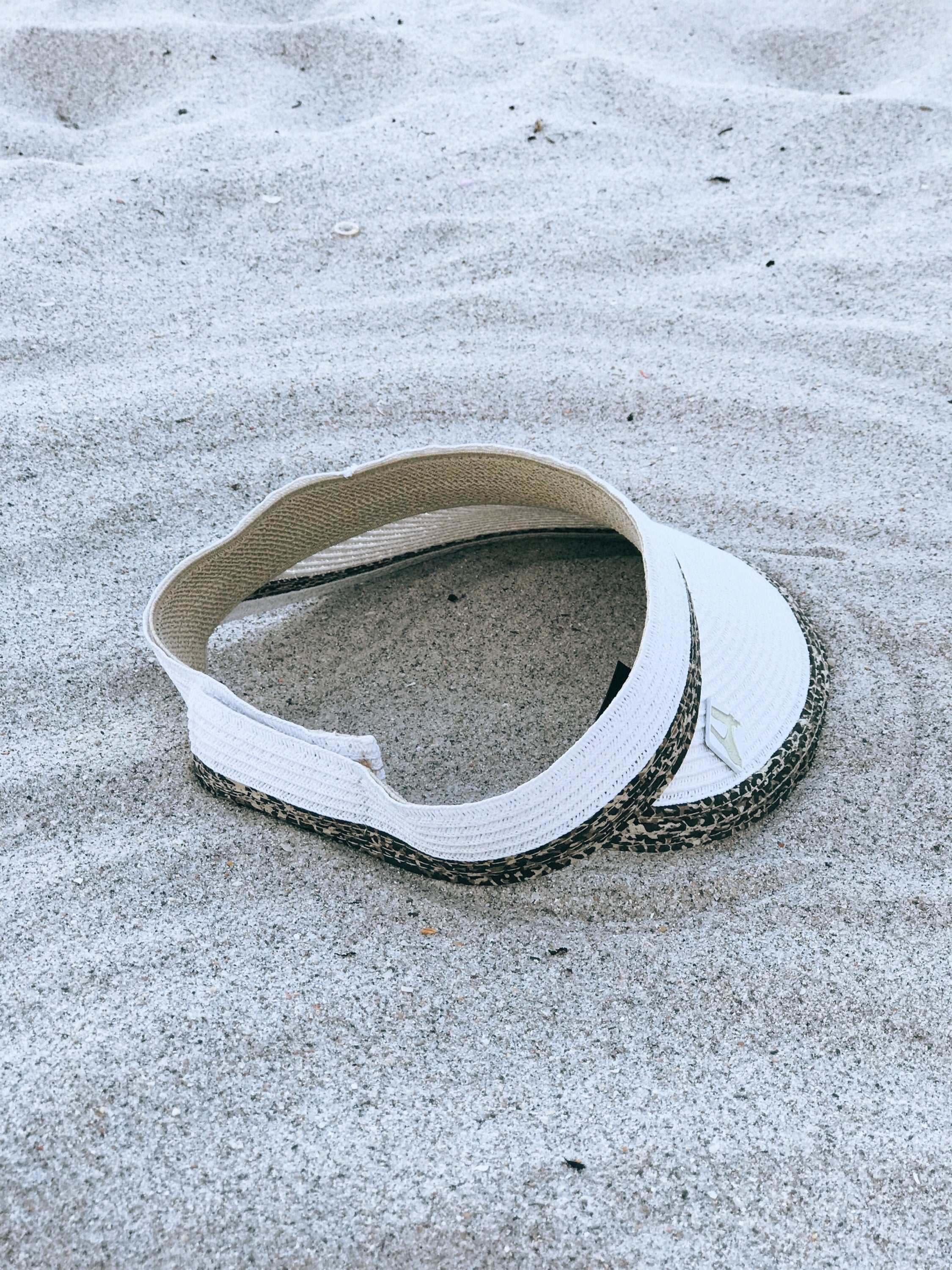 'Faites une promenade du côté sauvage' Casquette Visor Imprimé Animal