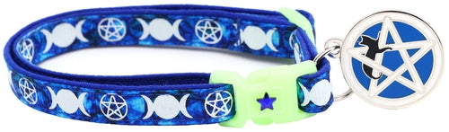Familiar de Sorcière sur Collier de Chat Saphir