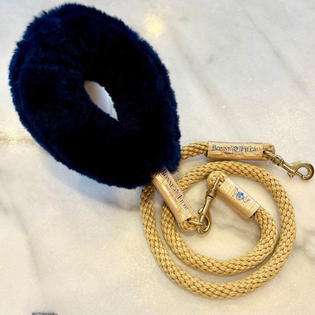 Ensemble Poignée en Fourrure Shearling + Laisse en Corde : Confort et Style