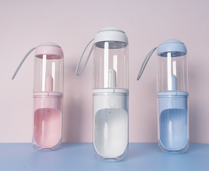 Distributeur d'eau portable pour animaux de compagnie