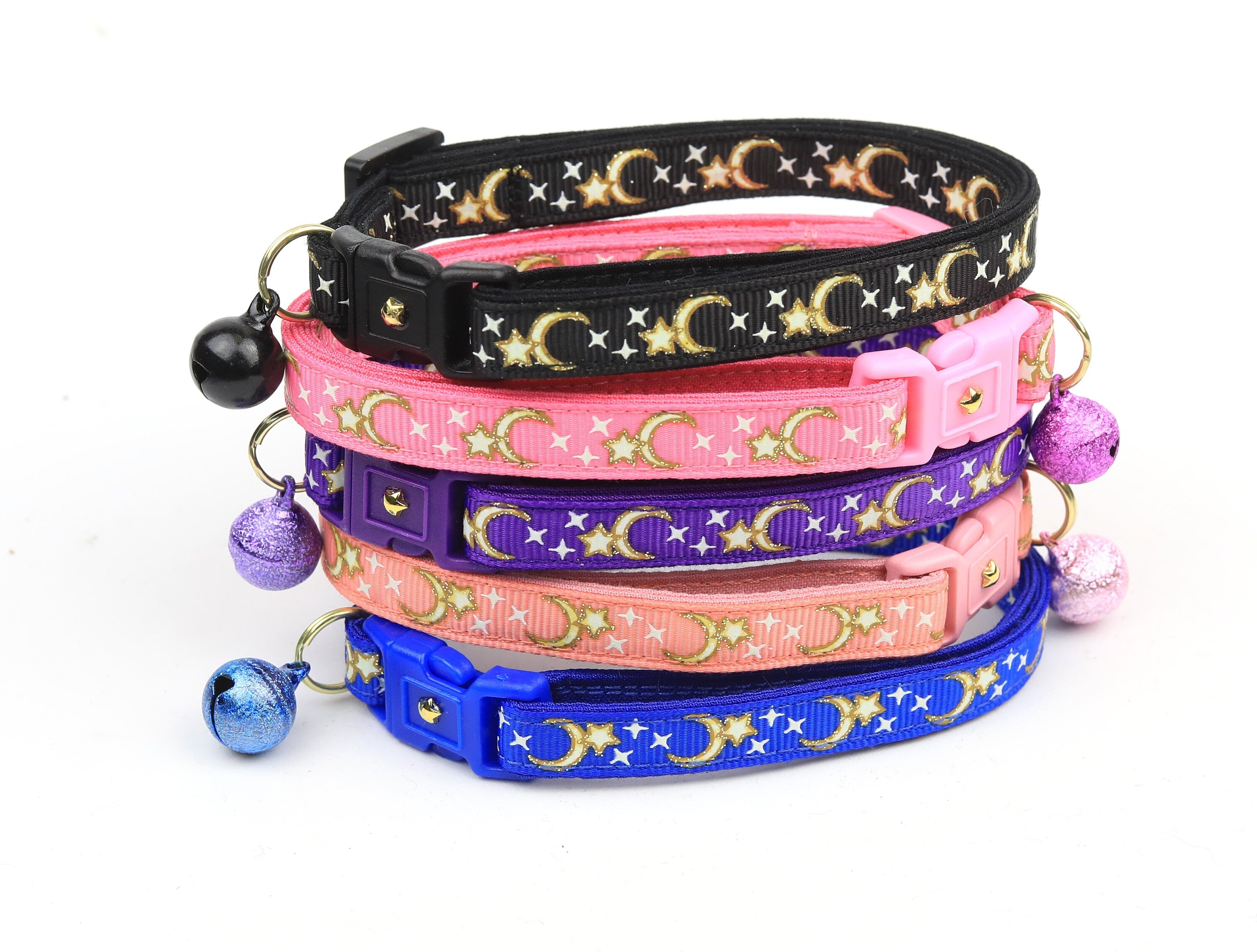 Collier Chat Coral Rose avec Lunes et Étoiles Dorées