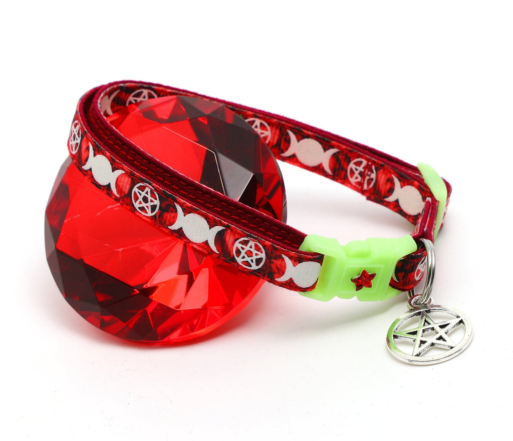 Collier en Rubis pour Chat "Familiar de Sorcière"