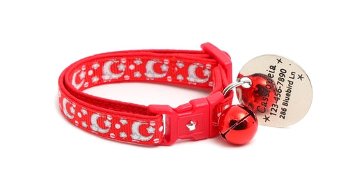 Collier pour chat rouge vif avec lunes et étoiles argentées