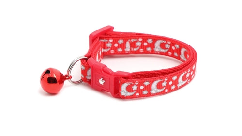 Collier pour chat rouge vif avec lunes et étoiles argentées