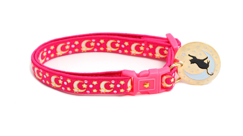 Collier Gold Moons et Stars sur Rose Fluo