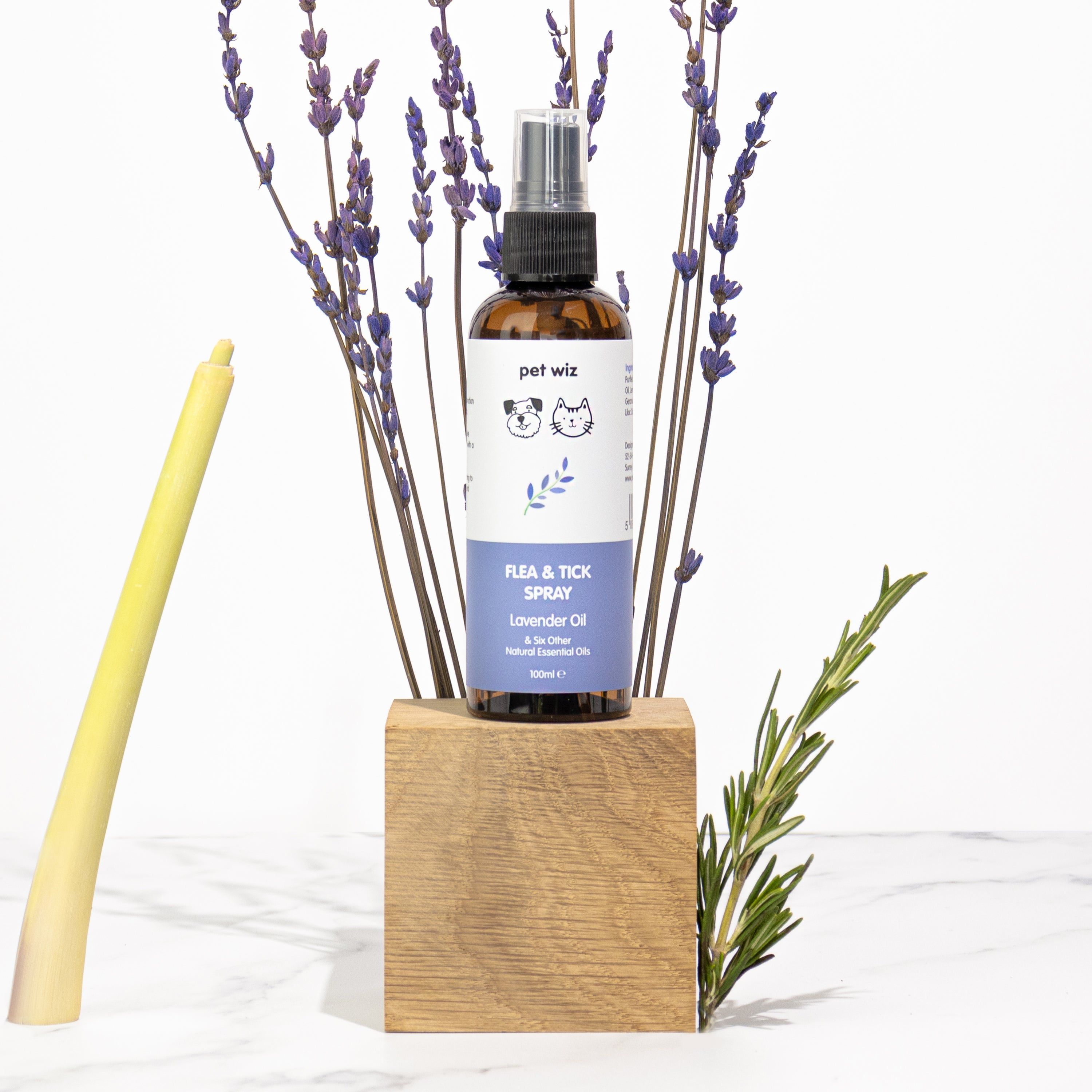 Spray biologique contre les puces et les tiques pour chiens et chats